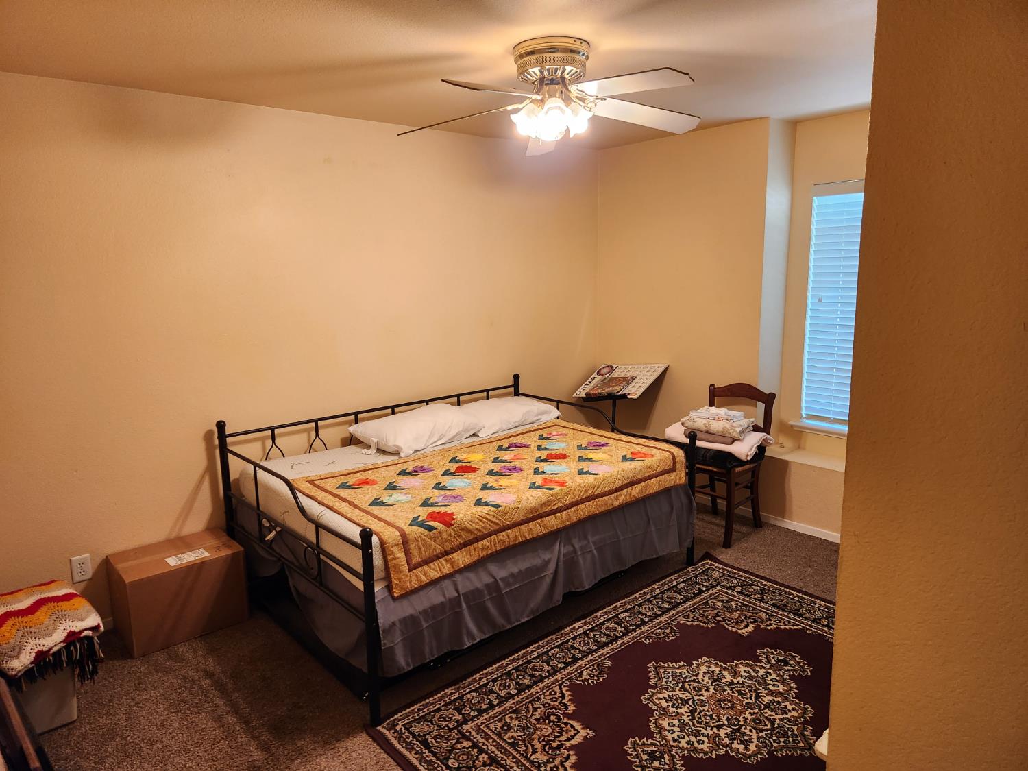 6182 N Tracy Ave, Fresno, CA 93722