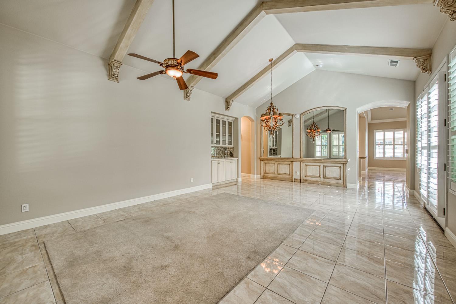 69 W Powers Ave, Clovis, CA 93619