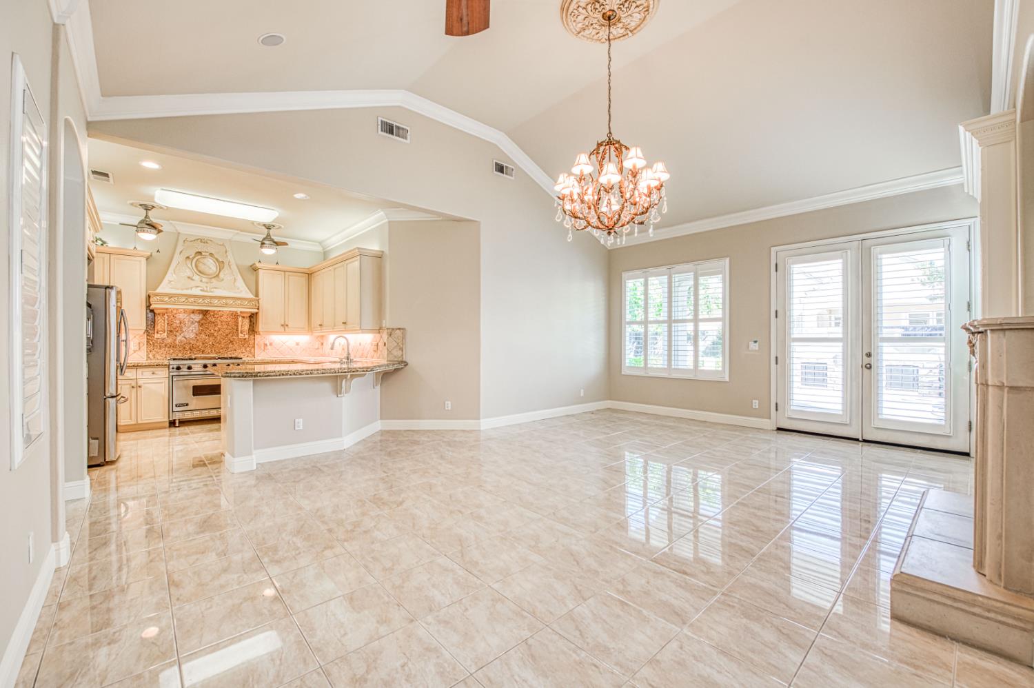 69 W Powers Ave, Clovis, CA 93619