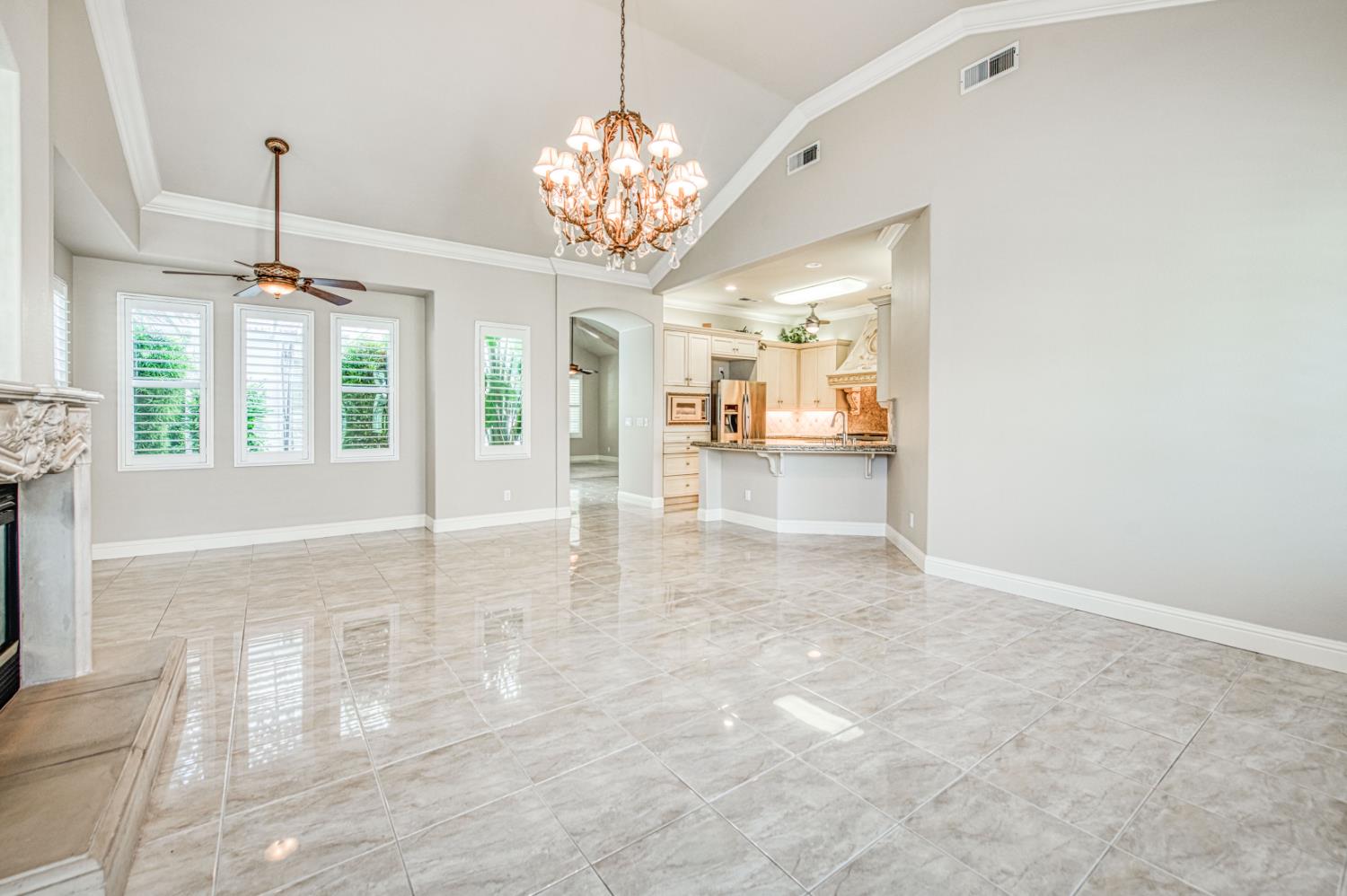 69 W Powers Ave, Clovis, CA 93619