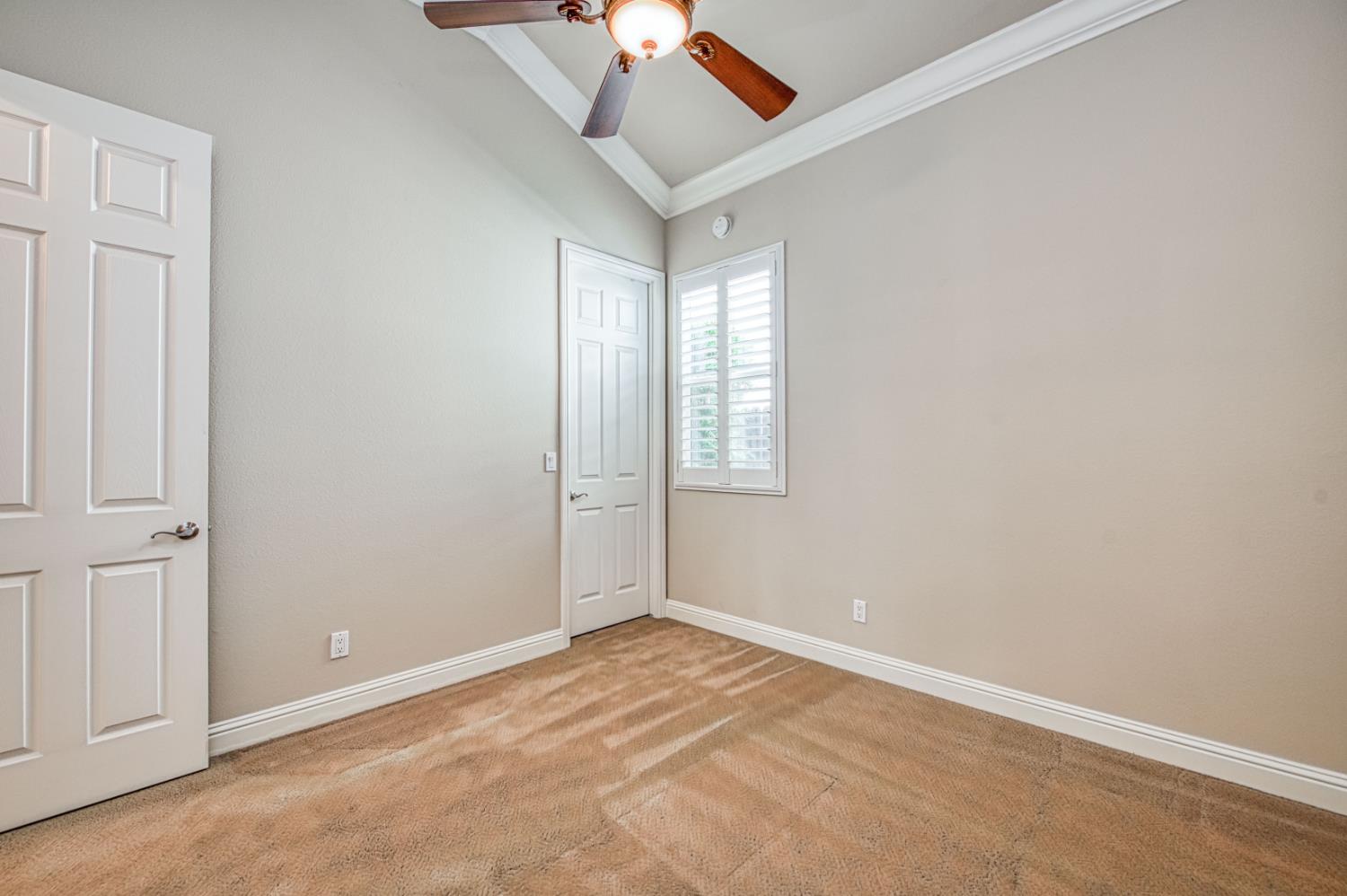 69 W Powers Ave, Clovis, CA 93619