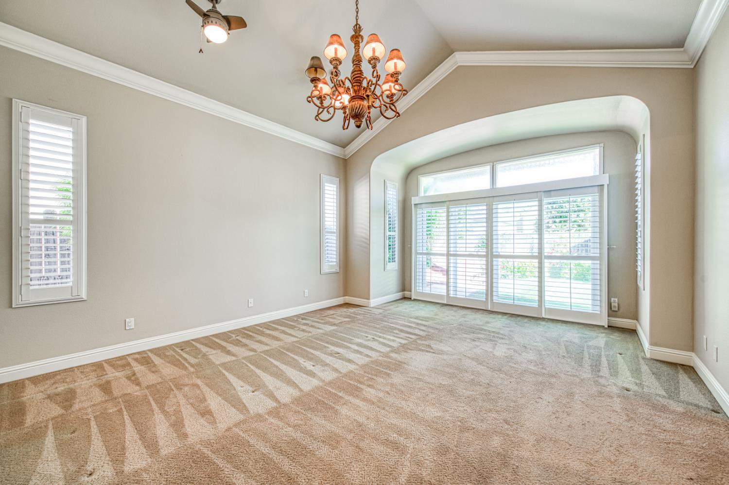 69 W Powers Ave, Clovis, CA 93619