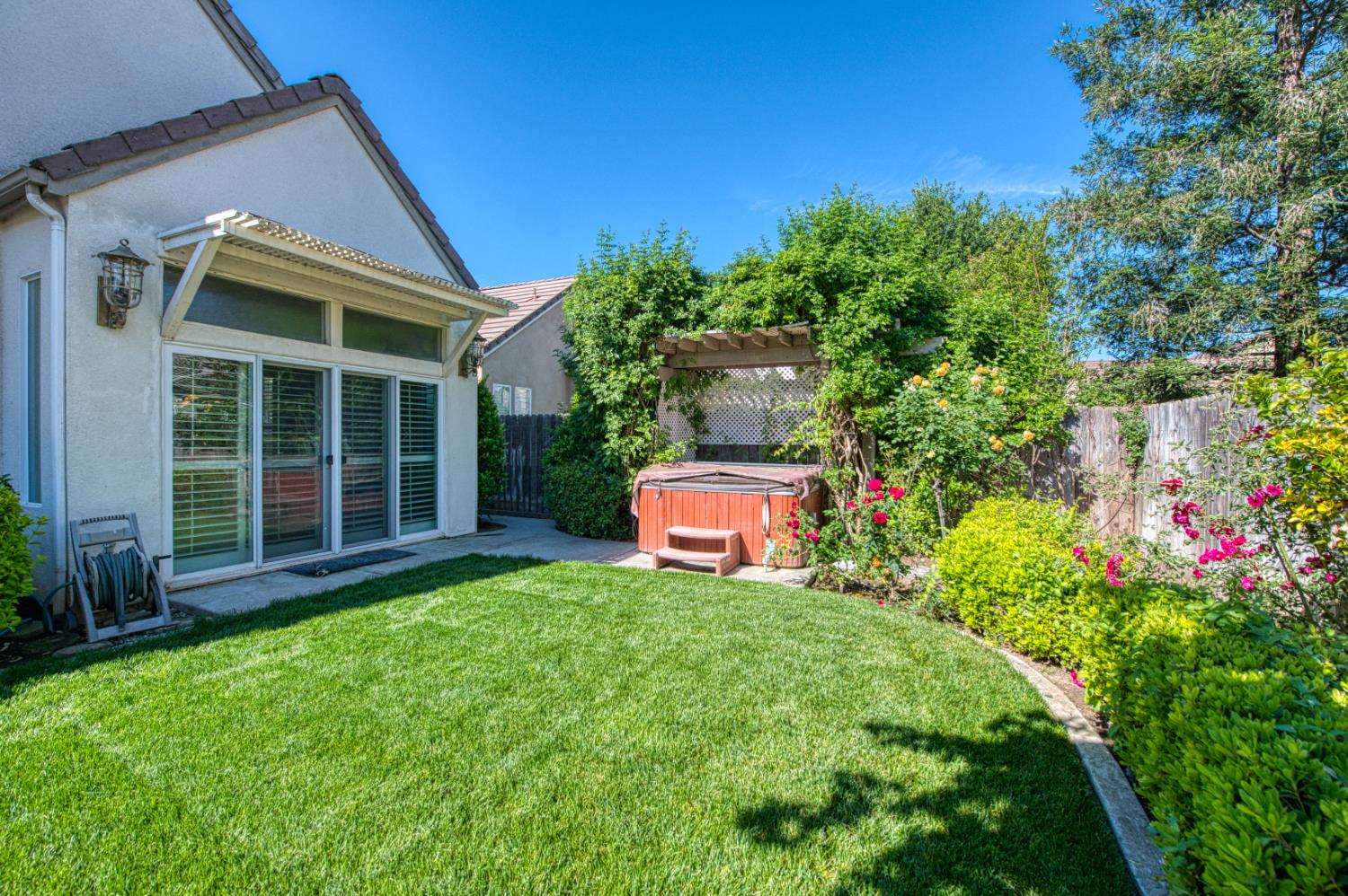 69 W Powers Ave, Clovis, CA 93619