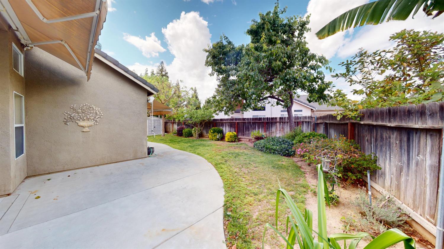 9821 N Sierra Vista Ave, Fresno, CA 93720