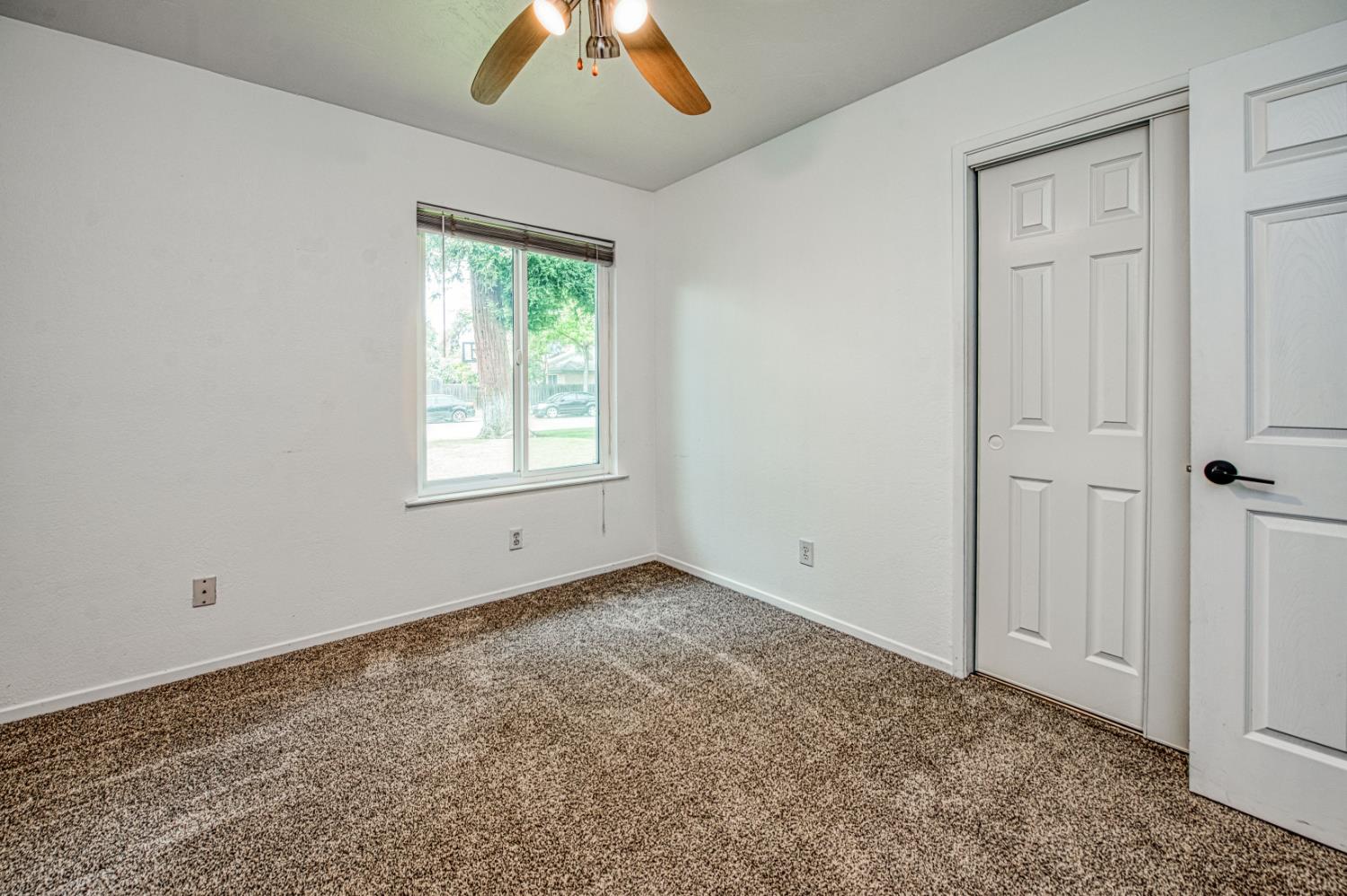 8228 N Calaveras St, Fresno, CA 93711