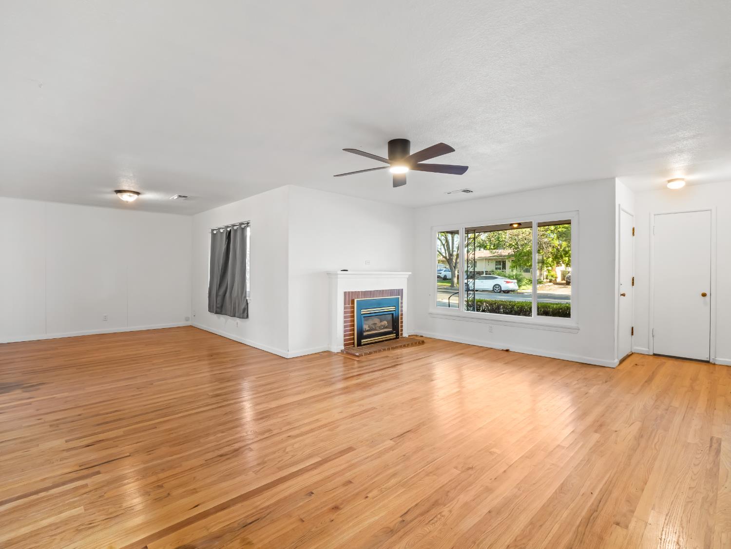 732 W Cortland Ave, Fresno, CA 93705