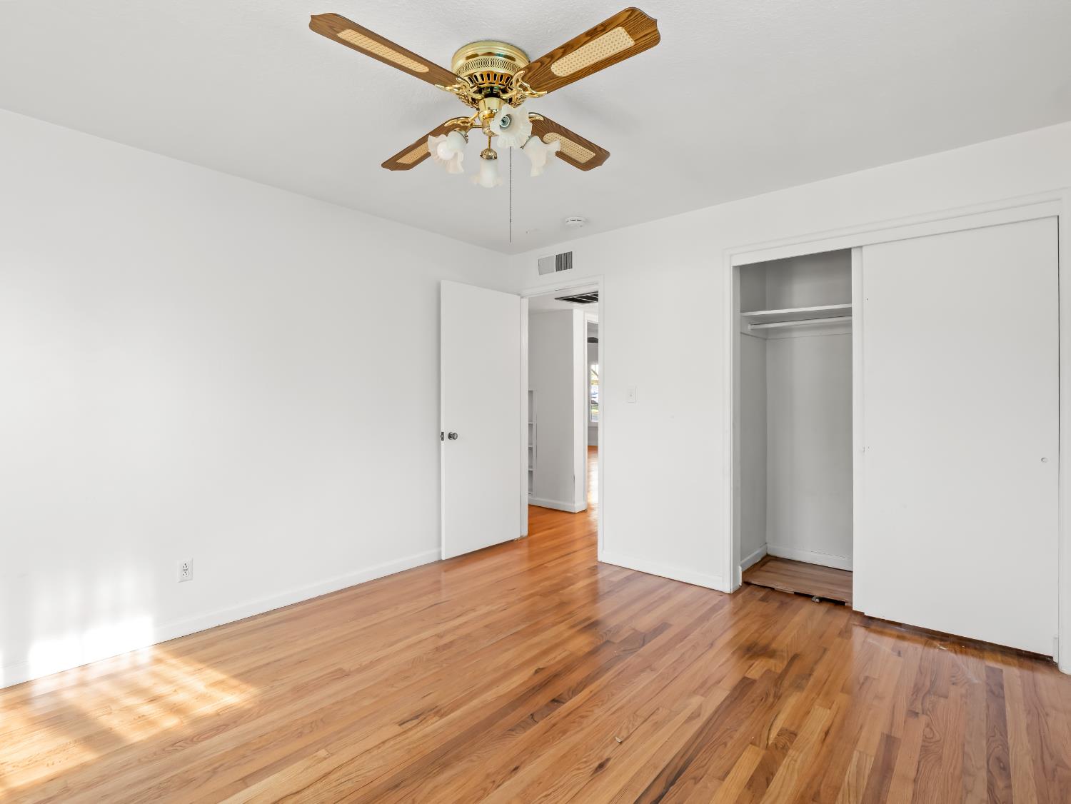 732 W Cortland Ave, Fresno, CA 93705