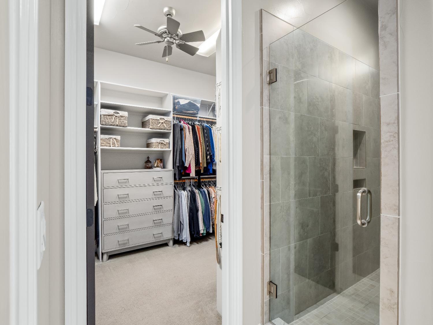 2567 E Sarazen Ave, Fresno, CA 93730