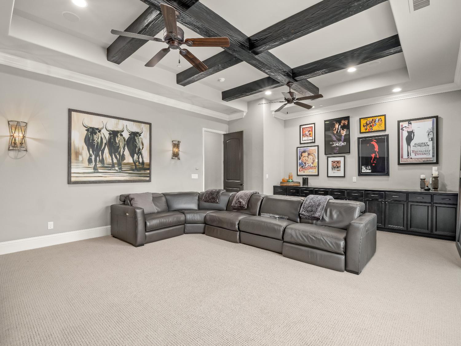 2567 E Sarazen Ave, Fresno, CA 93730