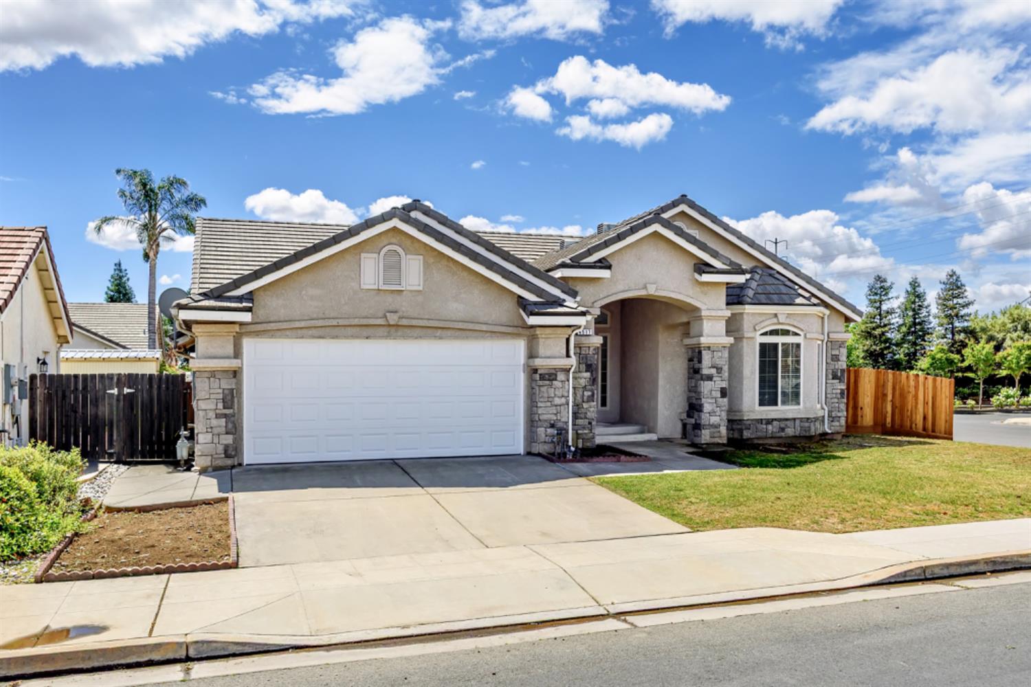 6517 E Amherst Ave, Fresno, CA 93727