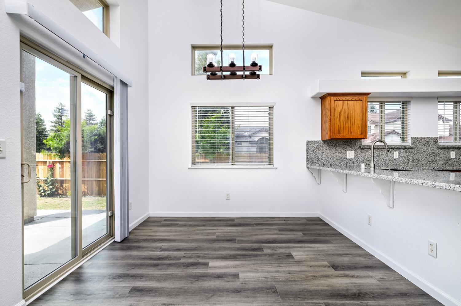 6517 E Amherst Ave, Fresno, CA 93727