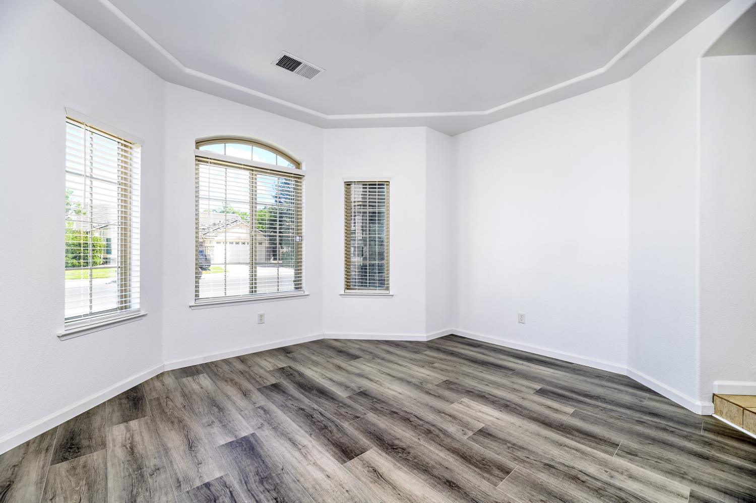 6517 E Amherst Ave, Fresno, CA 93727