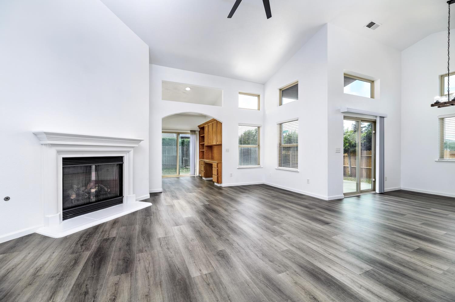 6517 E Amherst Ave, Fresno, CA 93727