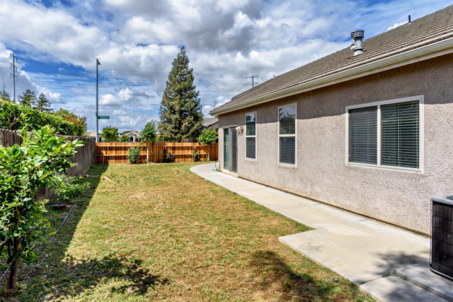 6517 E Amherst Ave, Fresno, CA 93727
