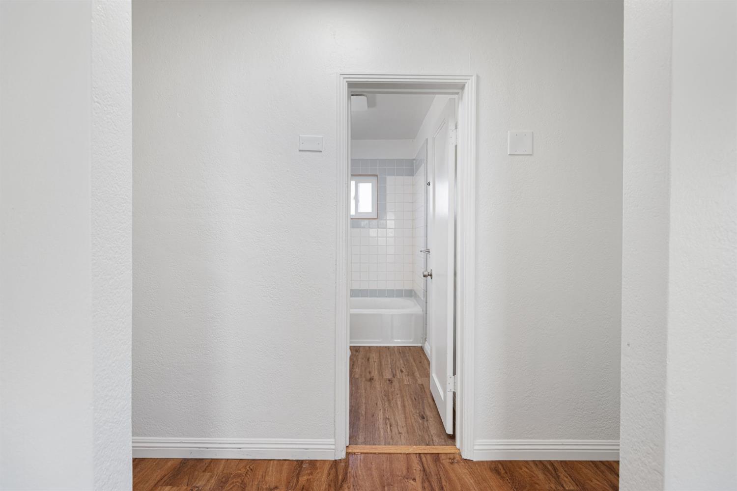 210 E Bush St, Lemoore, CA 93245