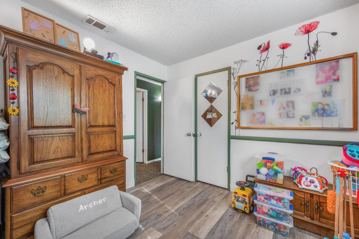 2819 W Indianapolis Ave, Fresno, CA 93705