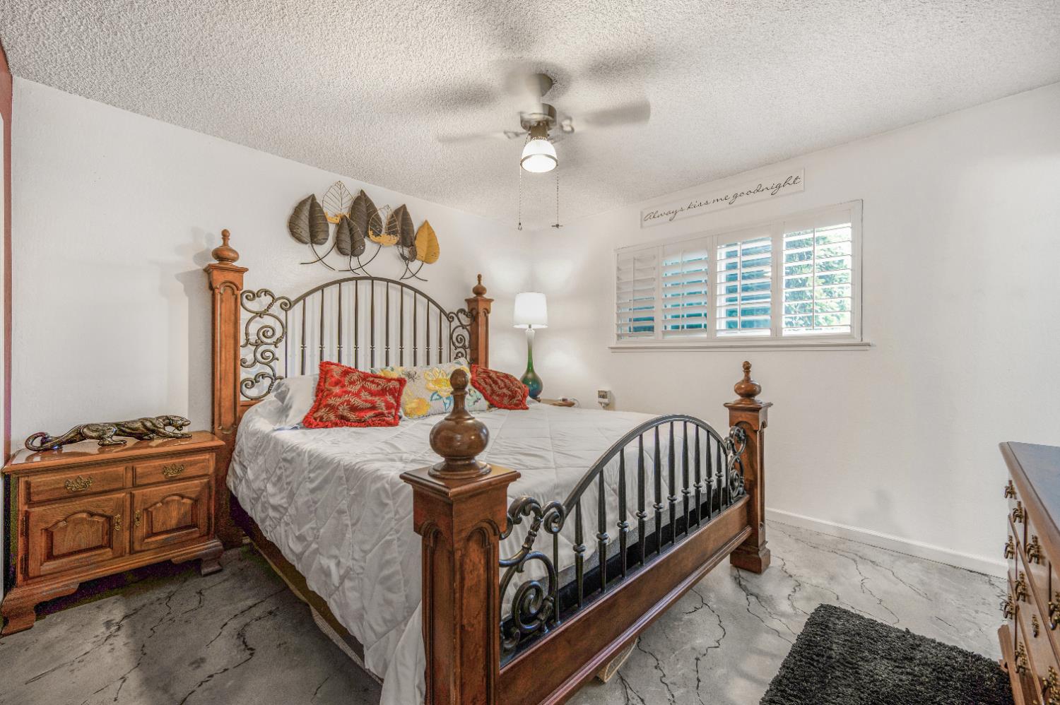 2819 W Indianapolis Ave, Fresno, CA 93705