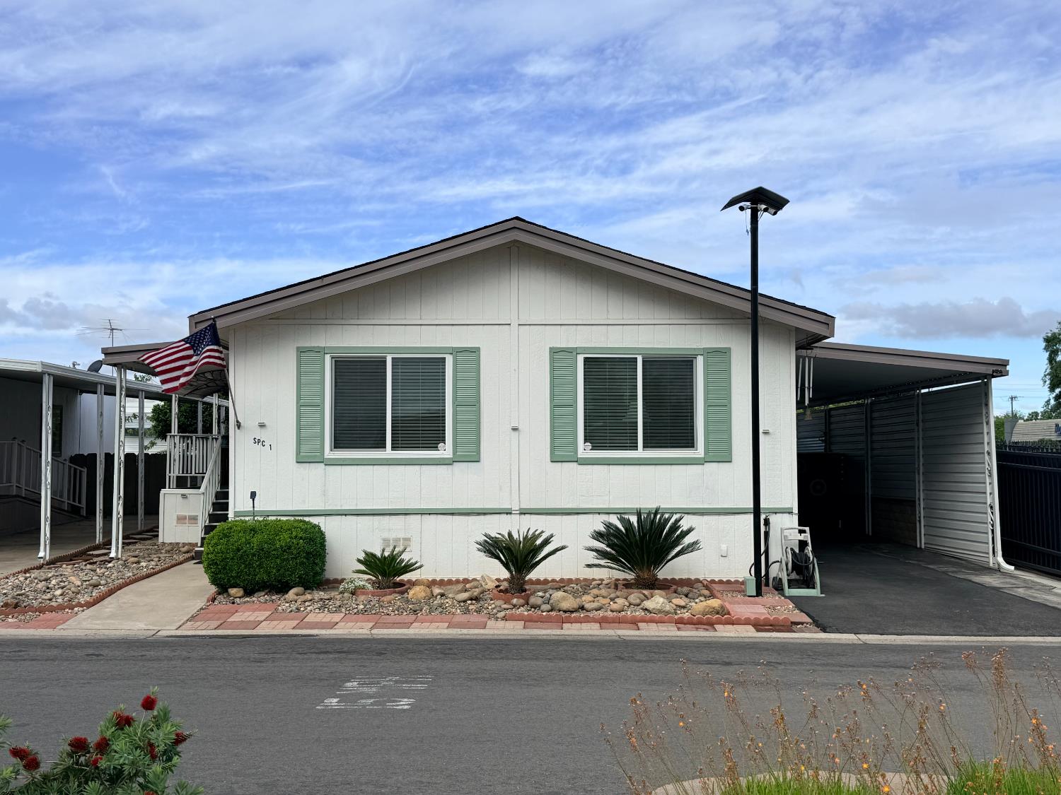 221 W Herndon Ave #SPC 1, Pinedale, CA 93650