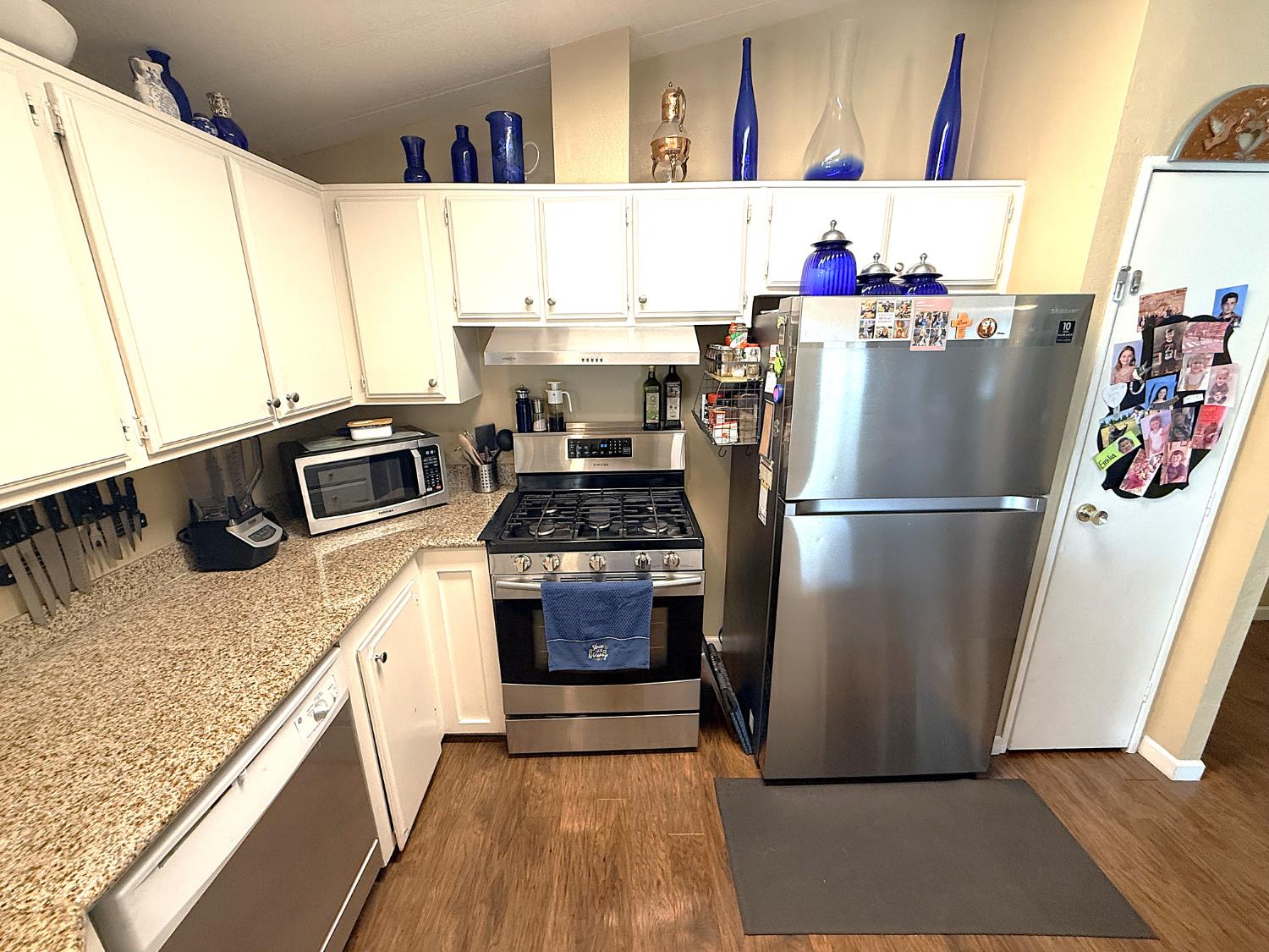 221 W Herndon Ave #SPC 1, Pinedale, CA 93650