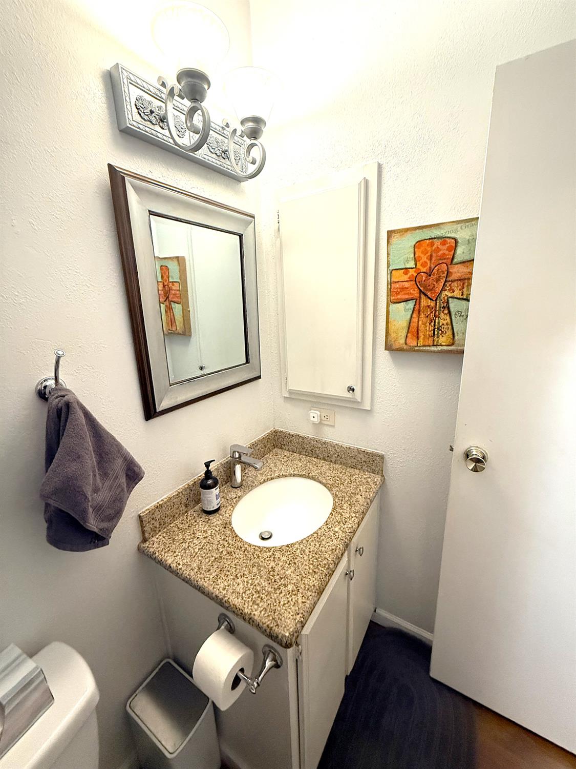 221 W Herndon Ave #SPC 1, Pinedale, CA 93650