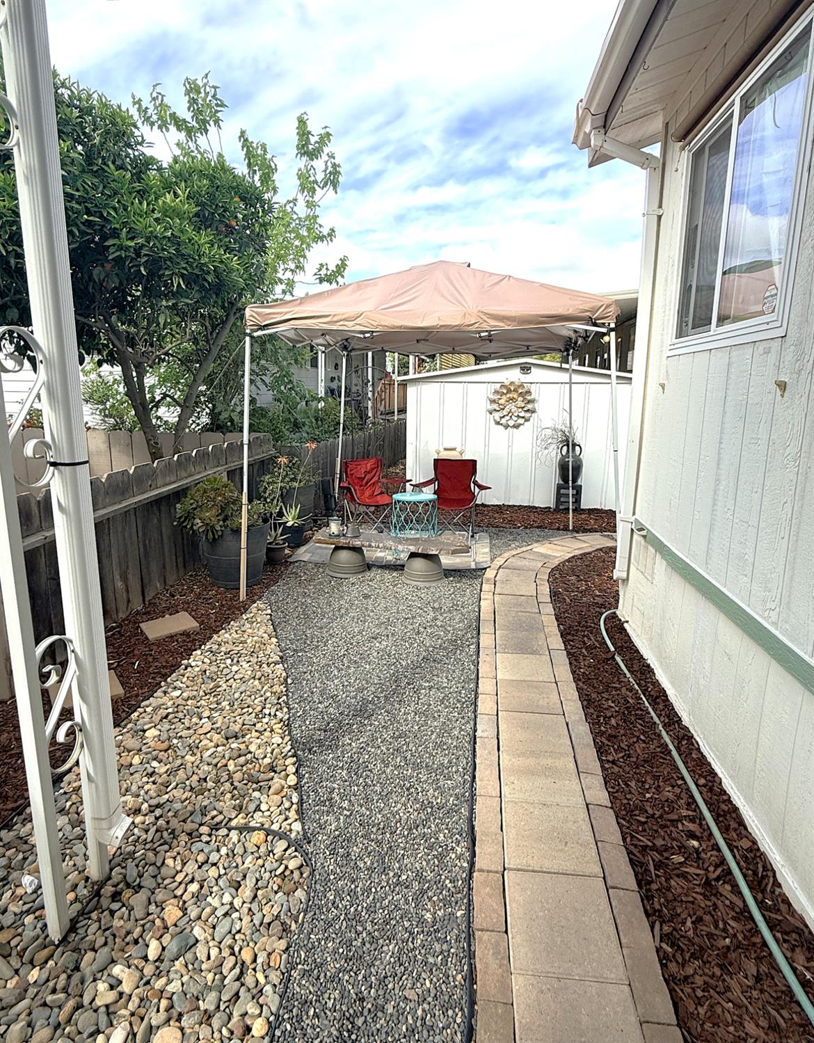 221 W Herndon Ave #SPC 1, Pinedale, CA 93650