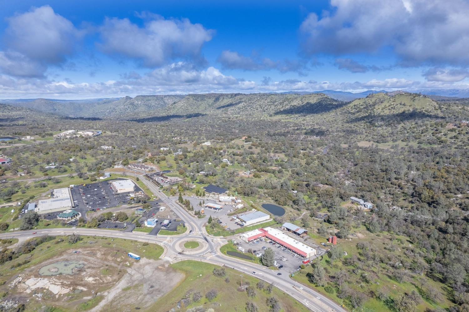 29645 Auberry Rd, Prather, CA 93651