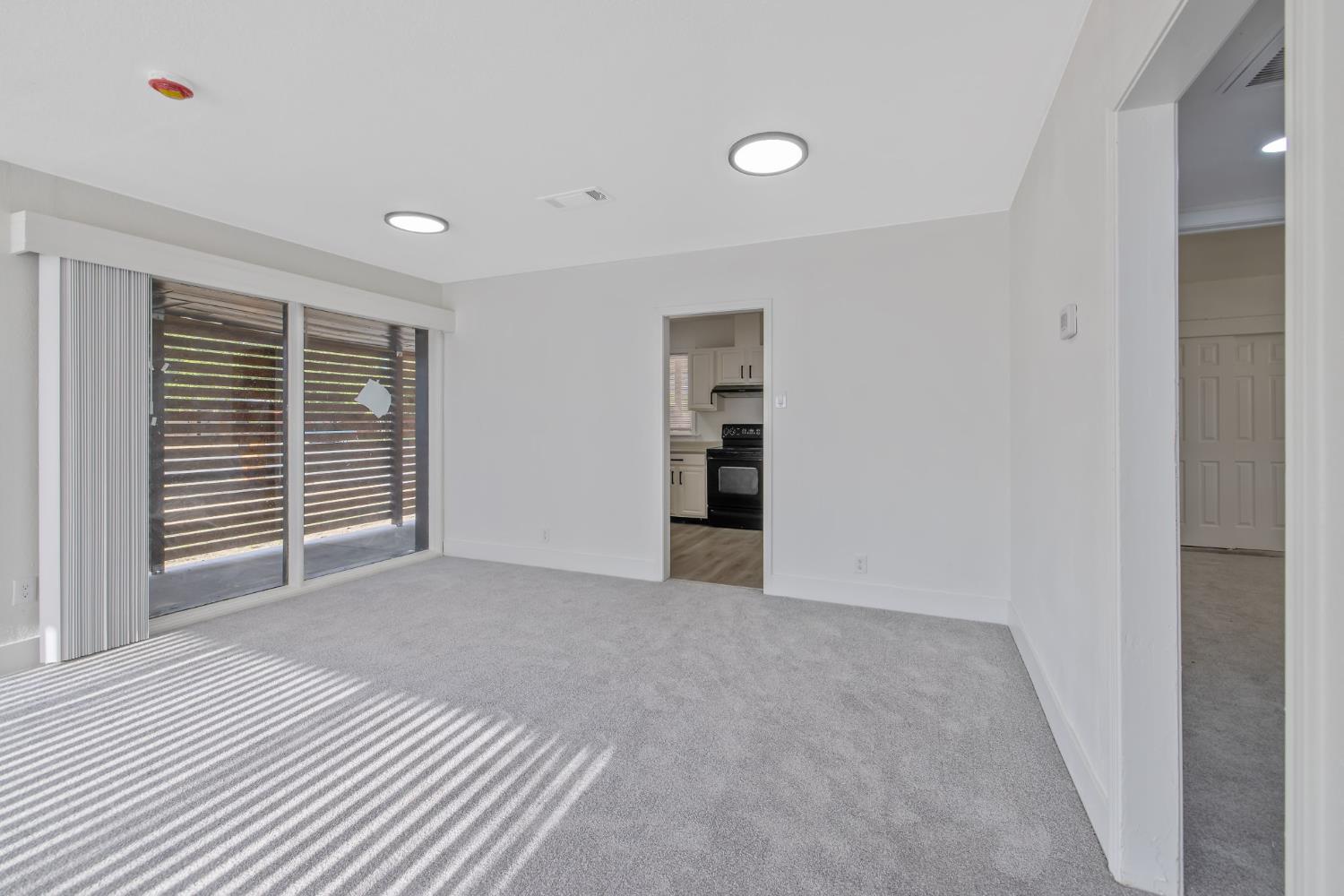 445 W Washington St, Coalinga, CA 93210