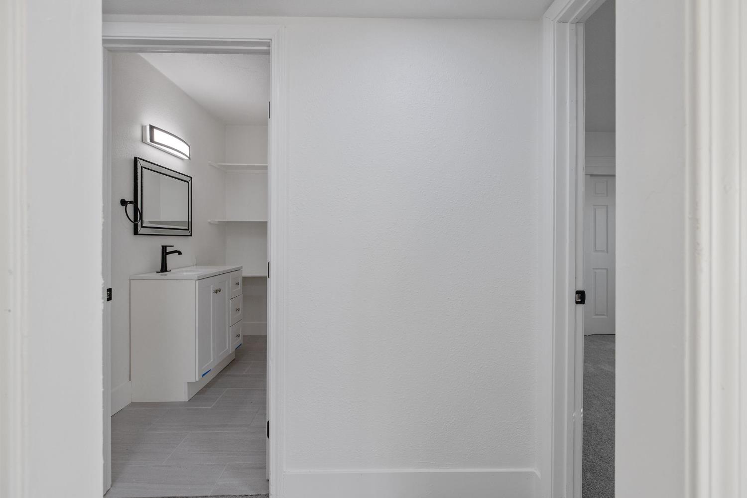 445 W Washington St, Coalinga, CA 93210