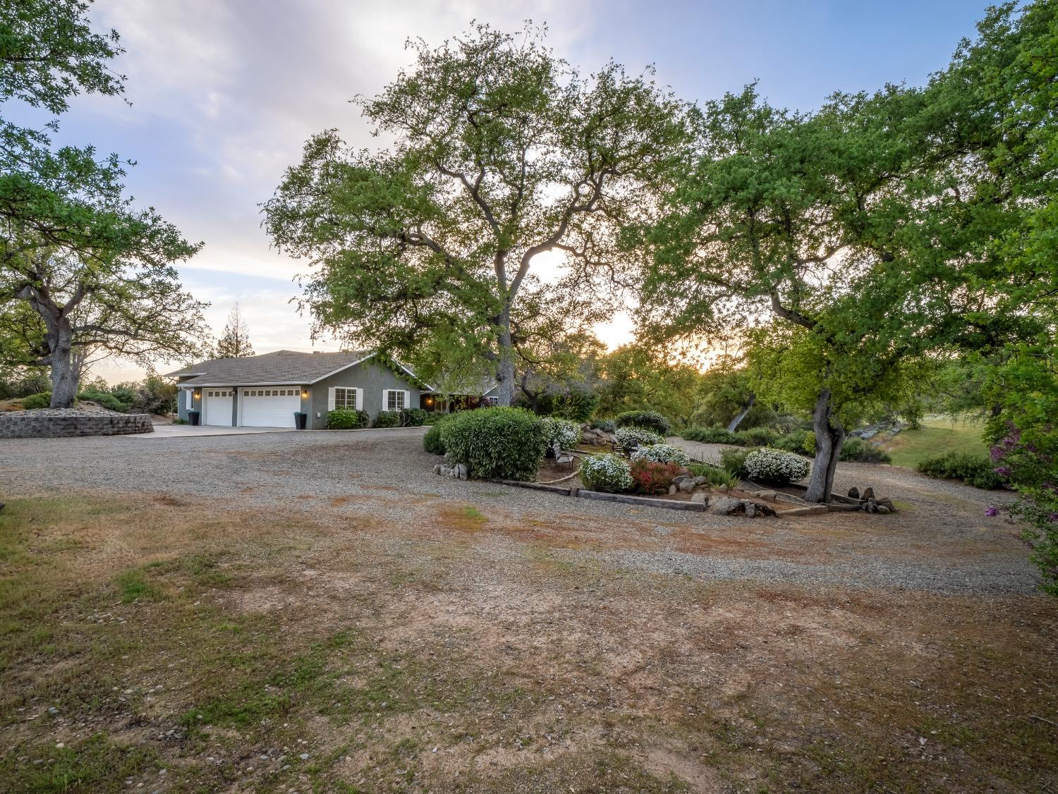 41797 River Knolls Way, Coarsegold, CA 93614