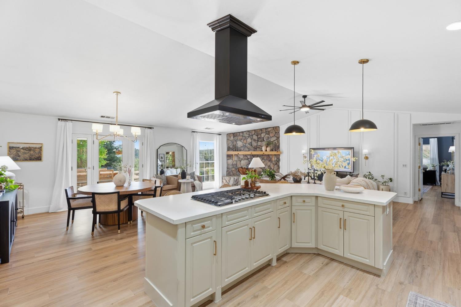 41797 River Knolls Way, Coarsegold, CA 93614