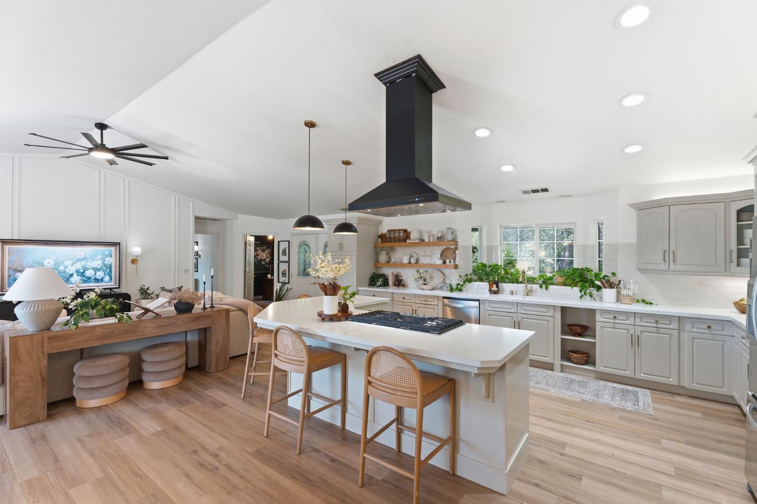 41797 River Knolls Way, Coarsegold, CA 93614