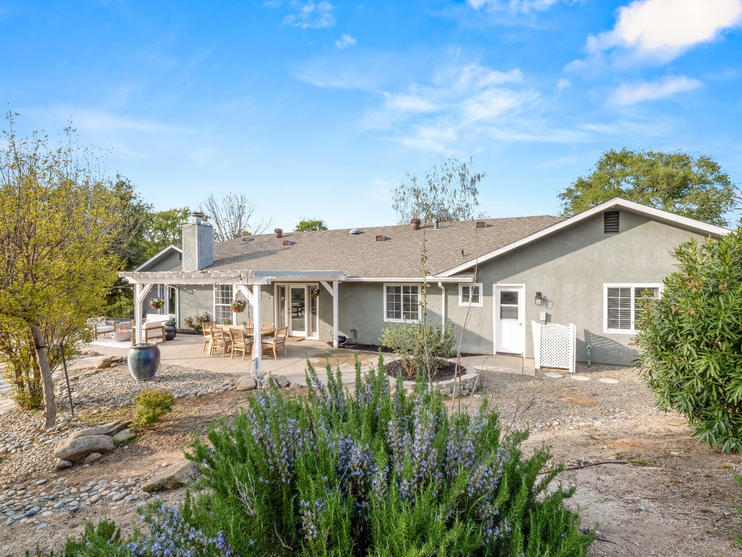 41797 River Knolls Way, Coarsegold, CA 93614