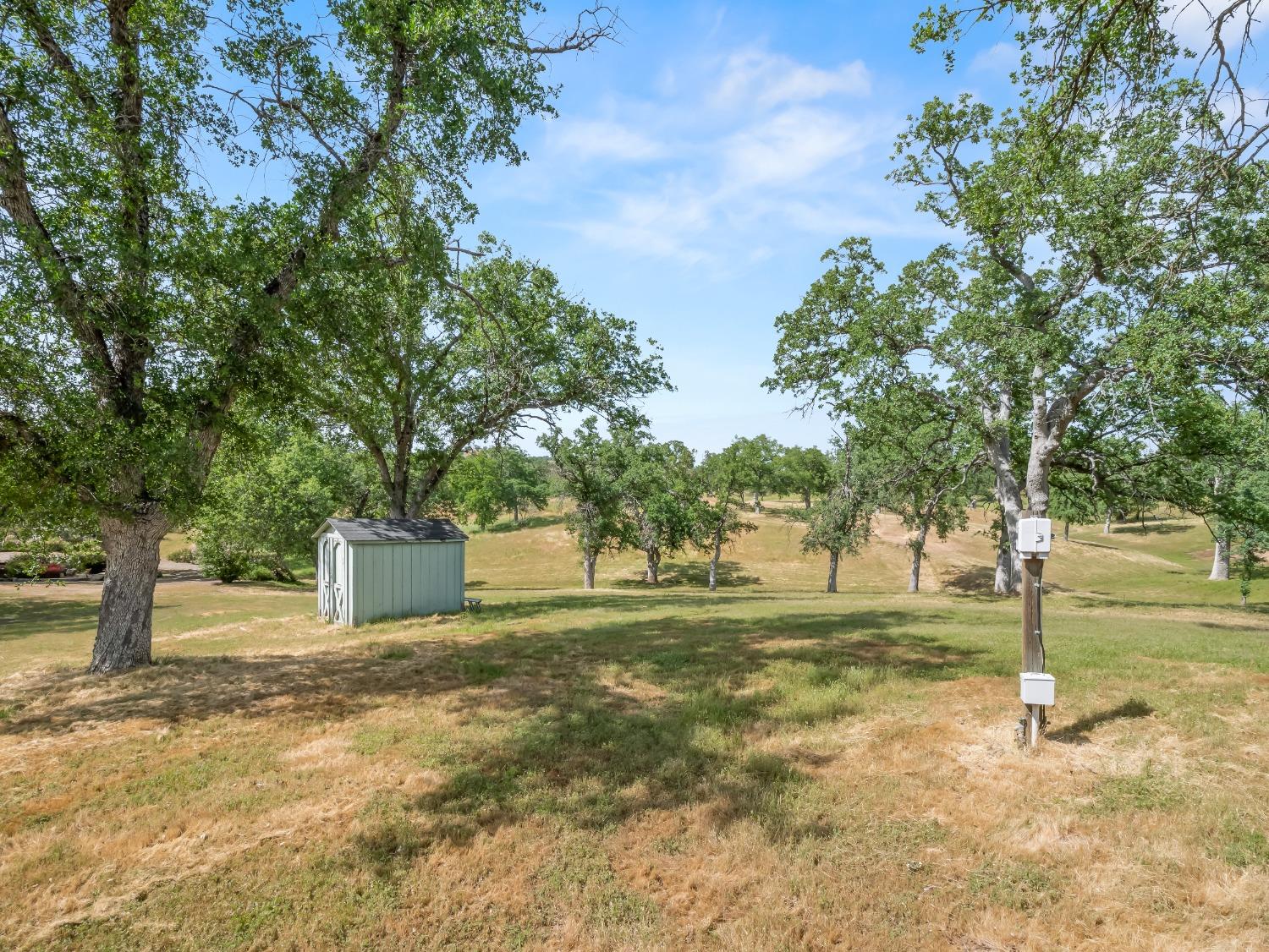 41797 River Knolls Way, Coarsegold, CA 93614
