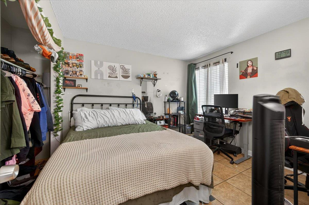 1550 W Ashlan #104, Fresno, CA 93705