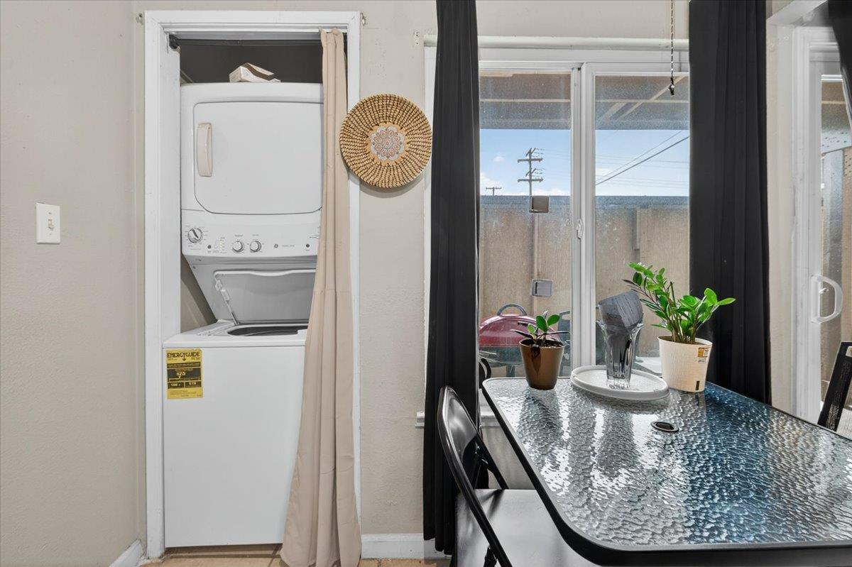 1550 W Ashlan #104, Fresno, CA 93705