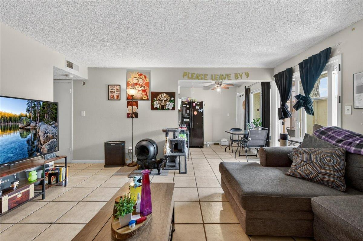 1550 W Ashlan #104, Fresno, CA 93705