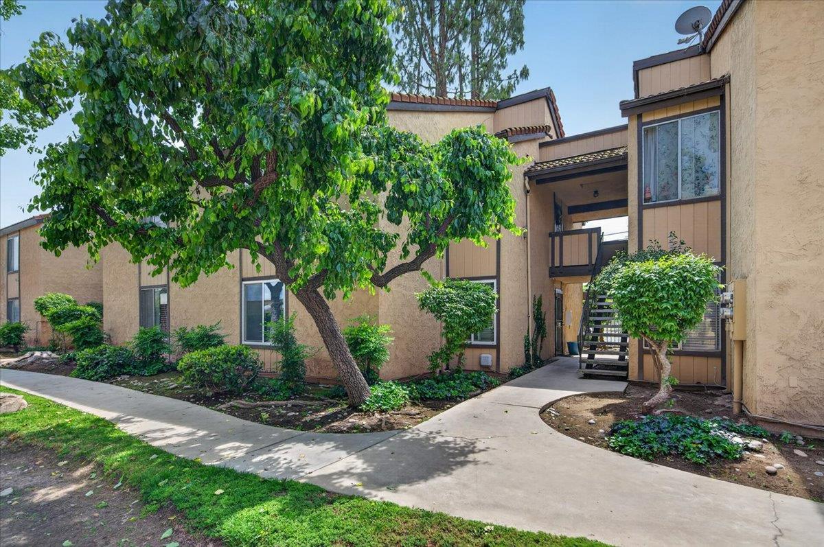 1550 W Ashlan #104, Fresno, CA 93705