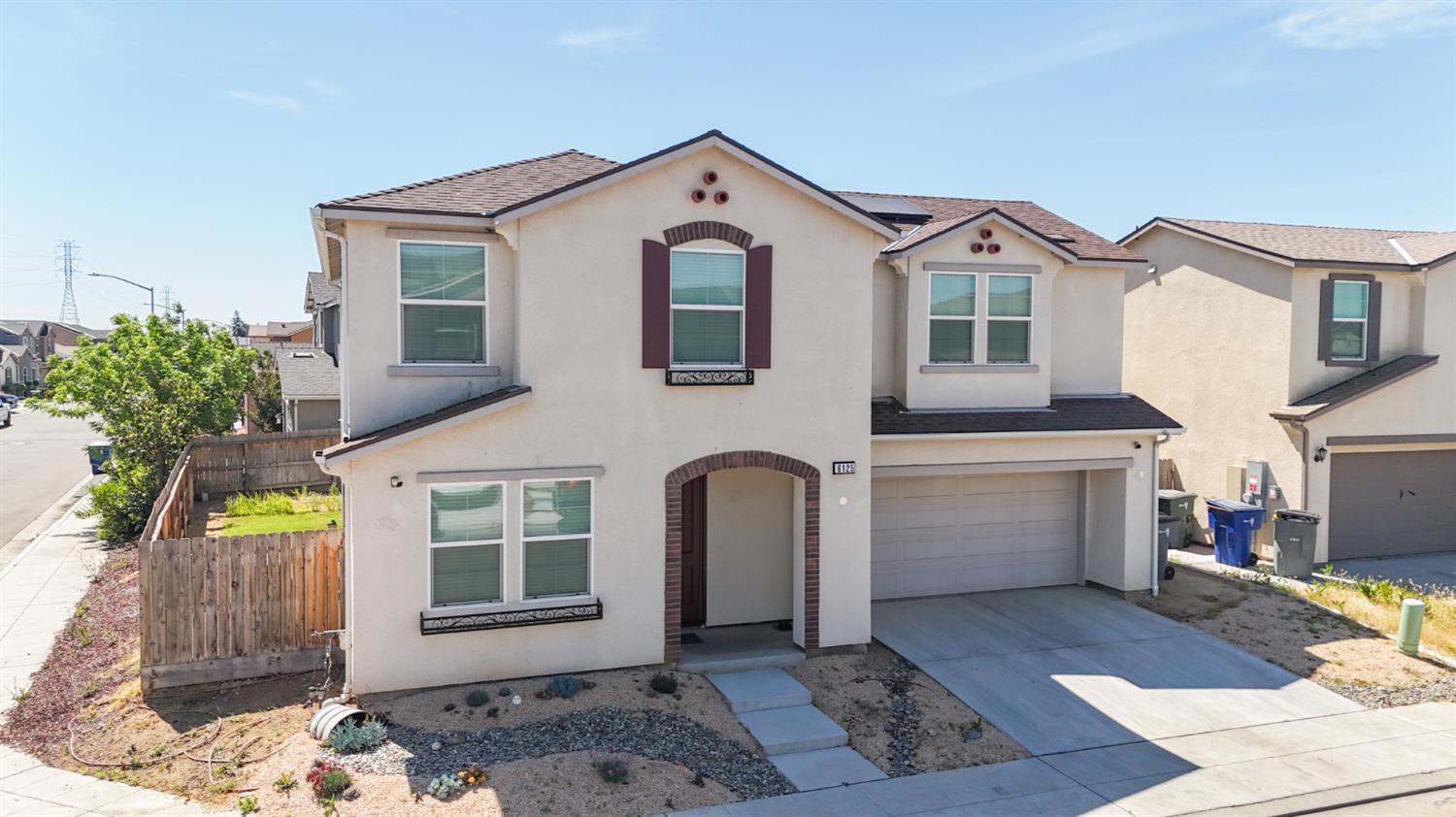 6125 W Donner Ave, Fresno, CA 93723