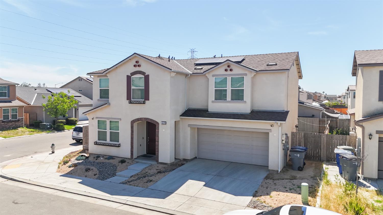 6125 W Donner Ave, Fresno, CA 93723