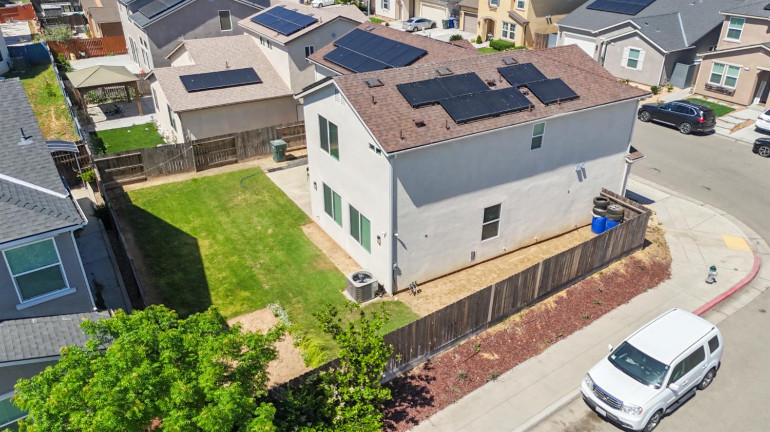 6125 W Donner Ave, Fresno, CA 93723