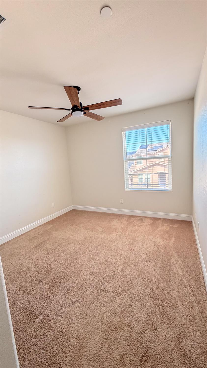 6125 W Donner Ave, Fresno, CA 93723