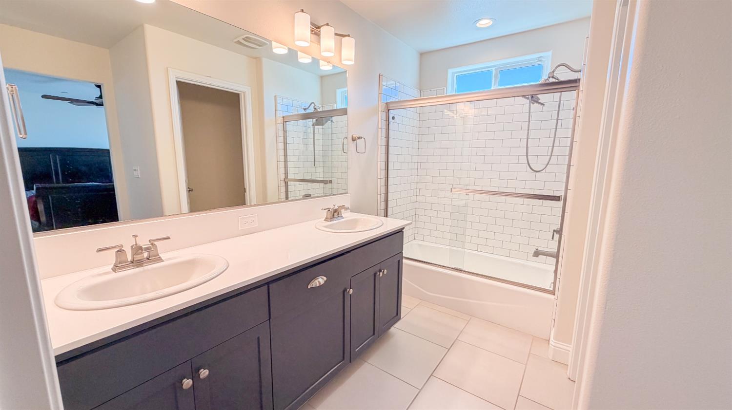 6125 W Donner Ave, Fresno, CA 93723