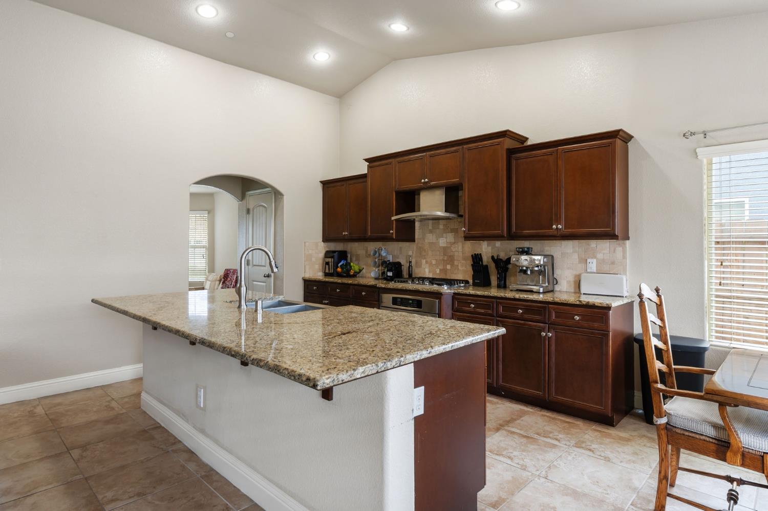 3157 Twain Ave, Clovis, CA 93619