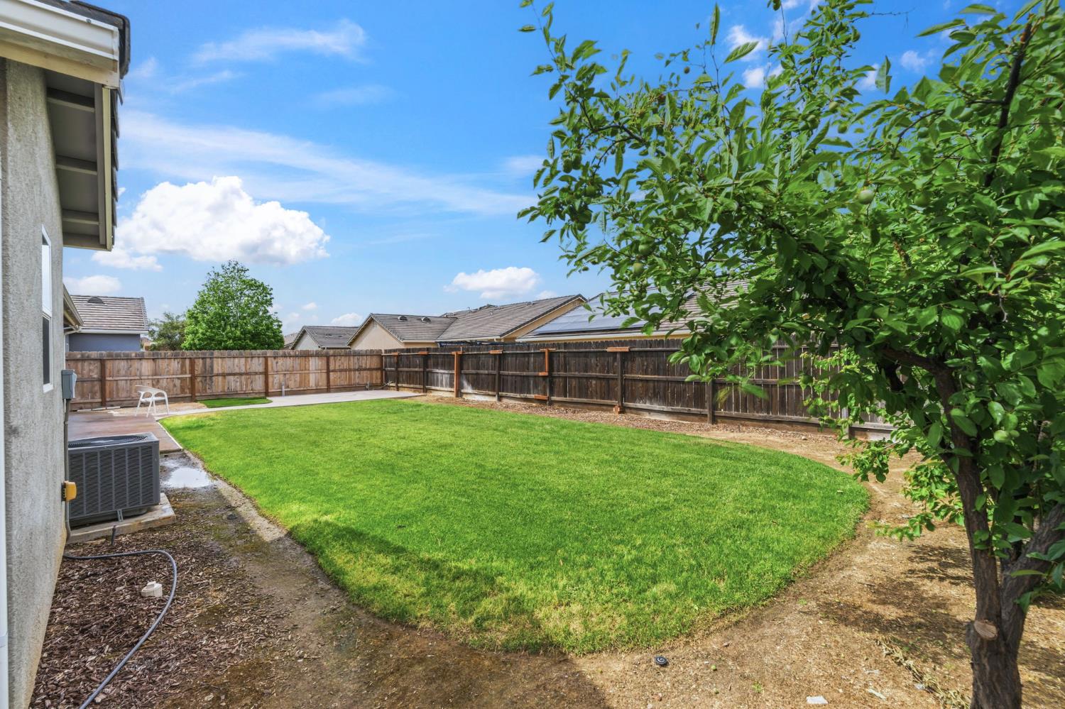 3157 Twain Ave, Clovis, CA 93619