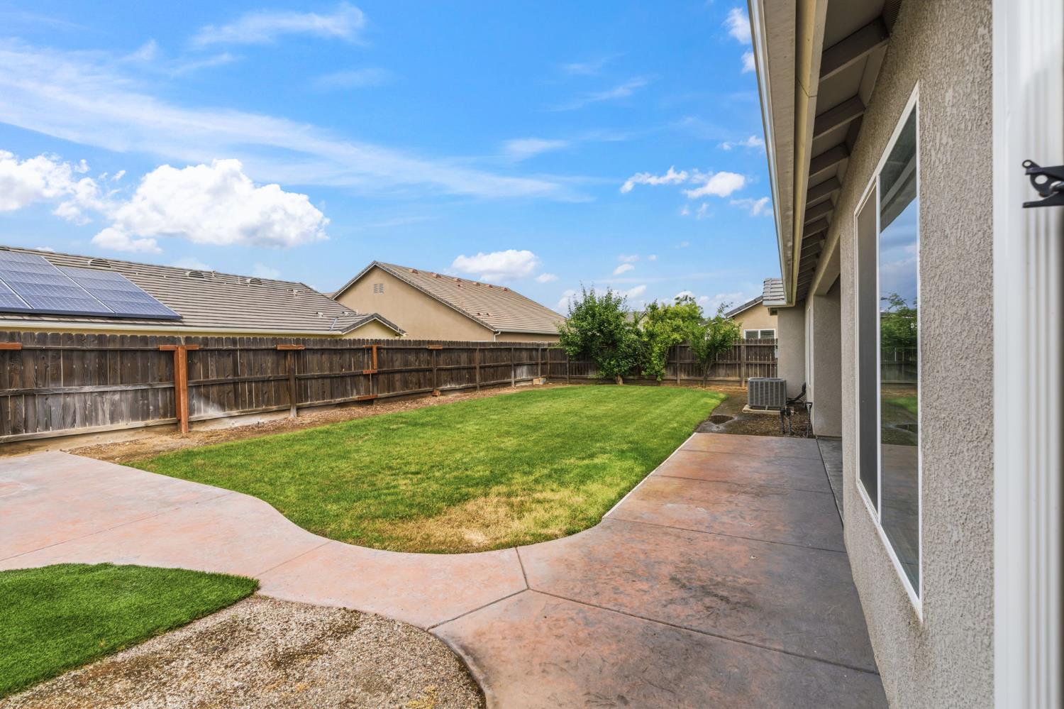 3157 Twain Ave, Clovis, CA 93619