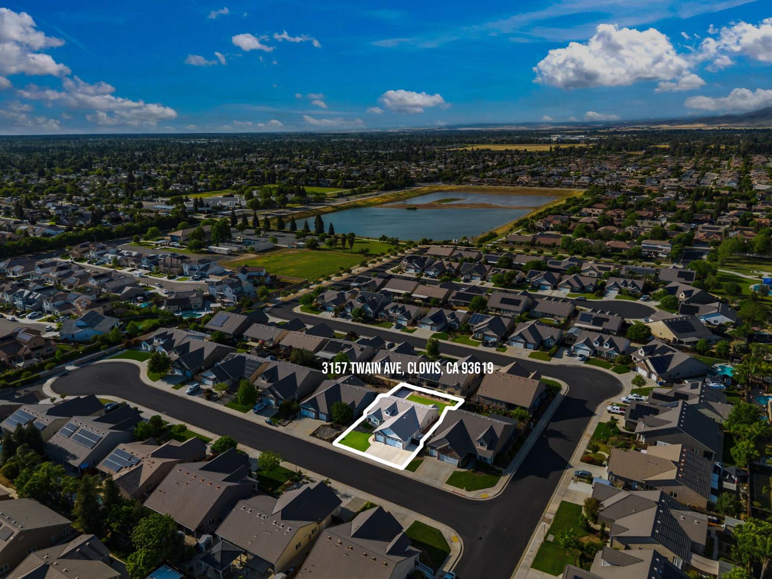 3157 Twain Ave, Clovis, CA 93619