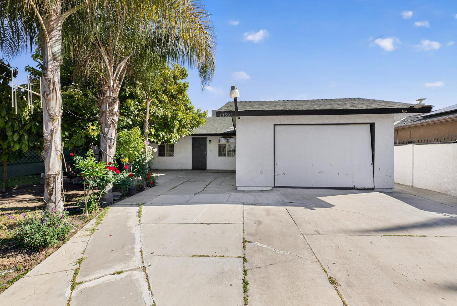 13591 E 5Th St, Parlier, CA 93648