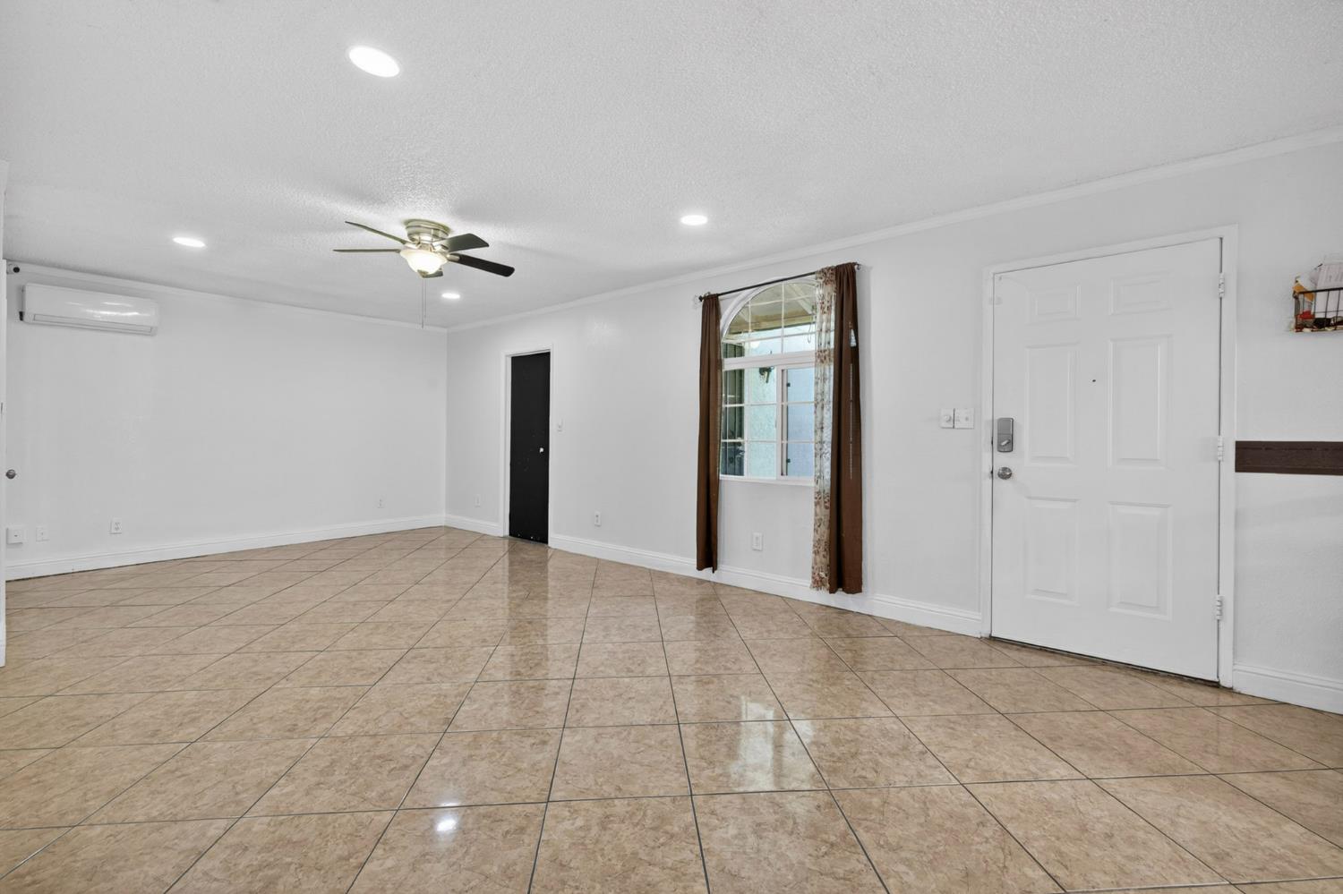 13591 E 5Th St, Parlier, CA 93648