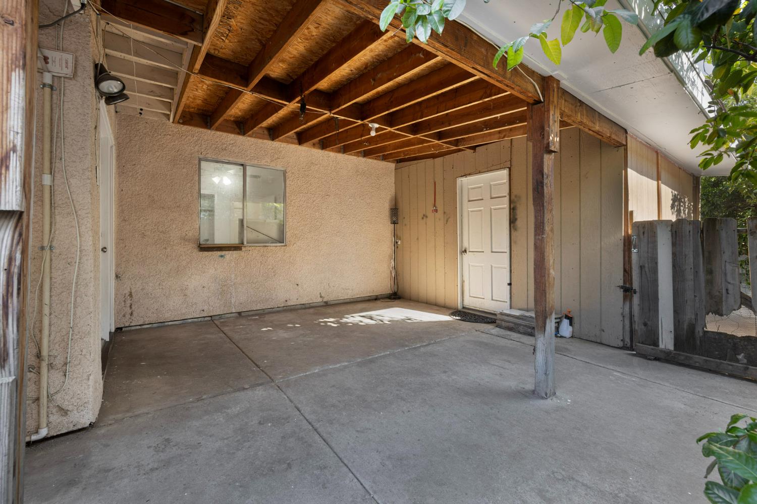 13591 E 5Th St, Parlier, CA 93648