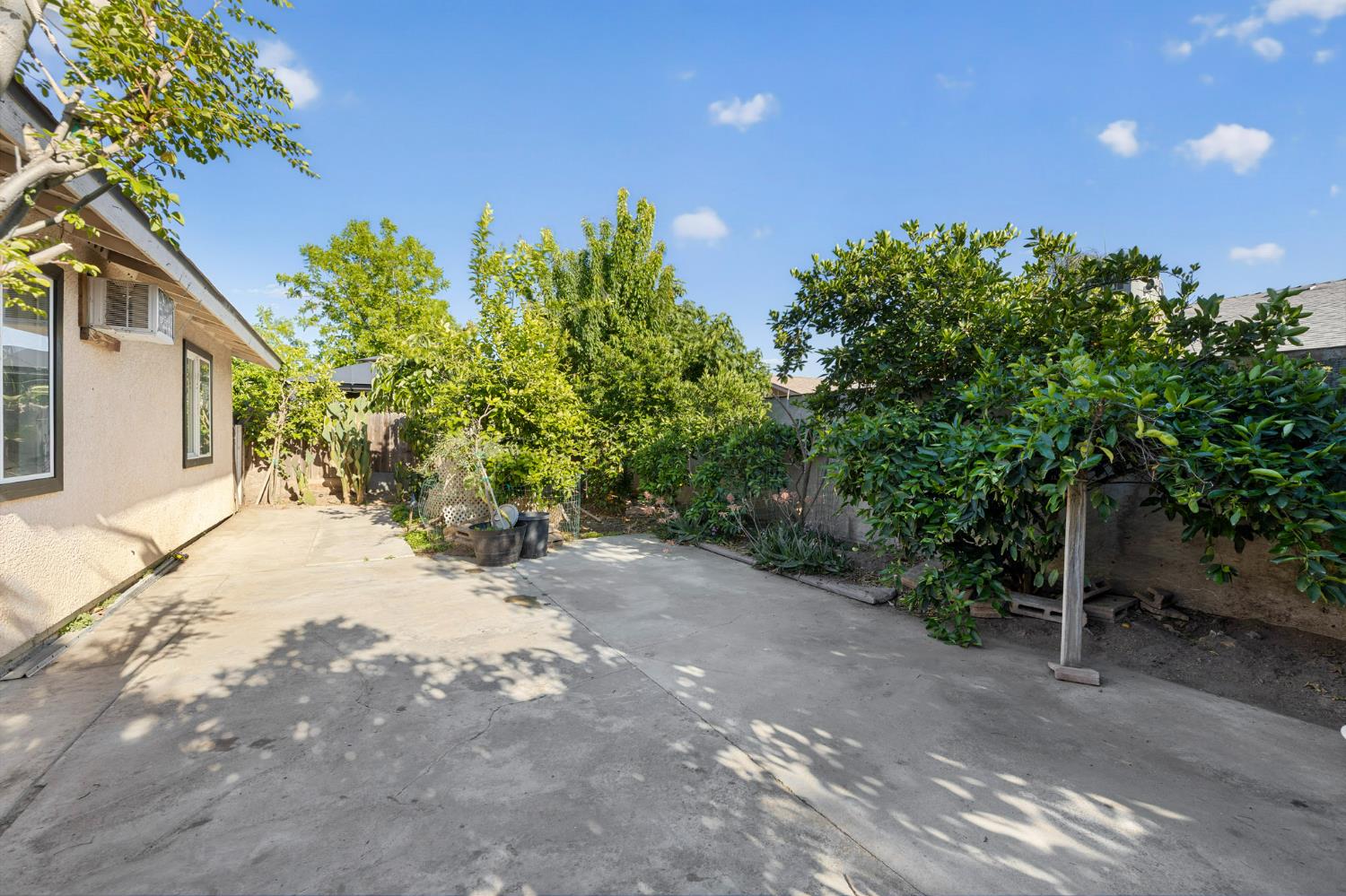 13591 E 5Th St, Parlier, CA 93648